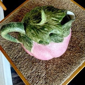 Vintage Seymour Mann Tea Pot. Pink Eggplant